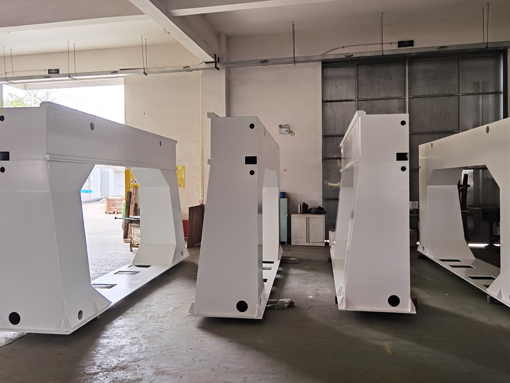 大型自動化設(shè)備機架焊接加工