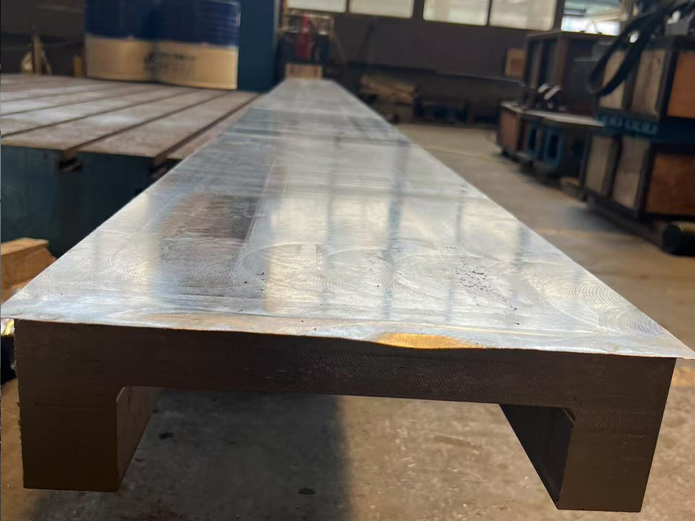 鋼板銑面開(kāi)槽加工.jpg /static/upload/image/20250802/1754099623877522.jpg