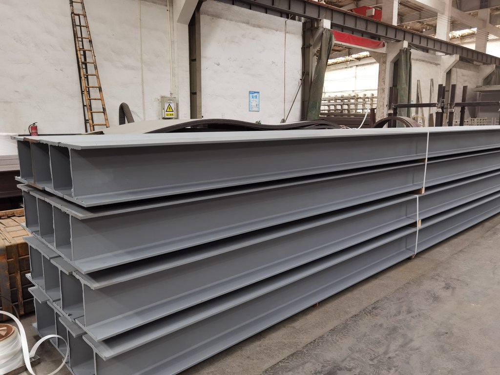 東陽鋼結(jié)構(gòu)噴漆施工